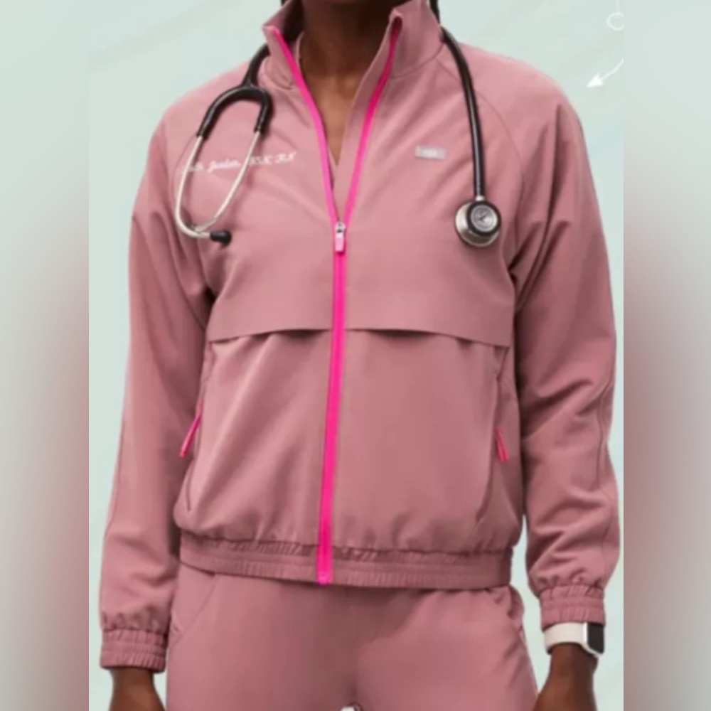 FIGS Sydney Scrub Jacket Mauve with hot pink zipper